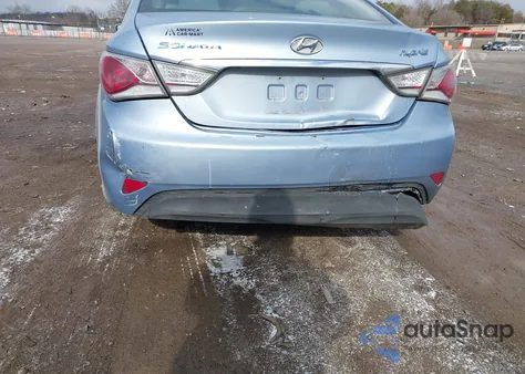 2013 Hyundai Sonata Hybrid z USA, uszkodzony, nr VIN KMHEC4A49DA076558